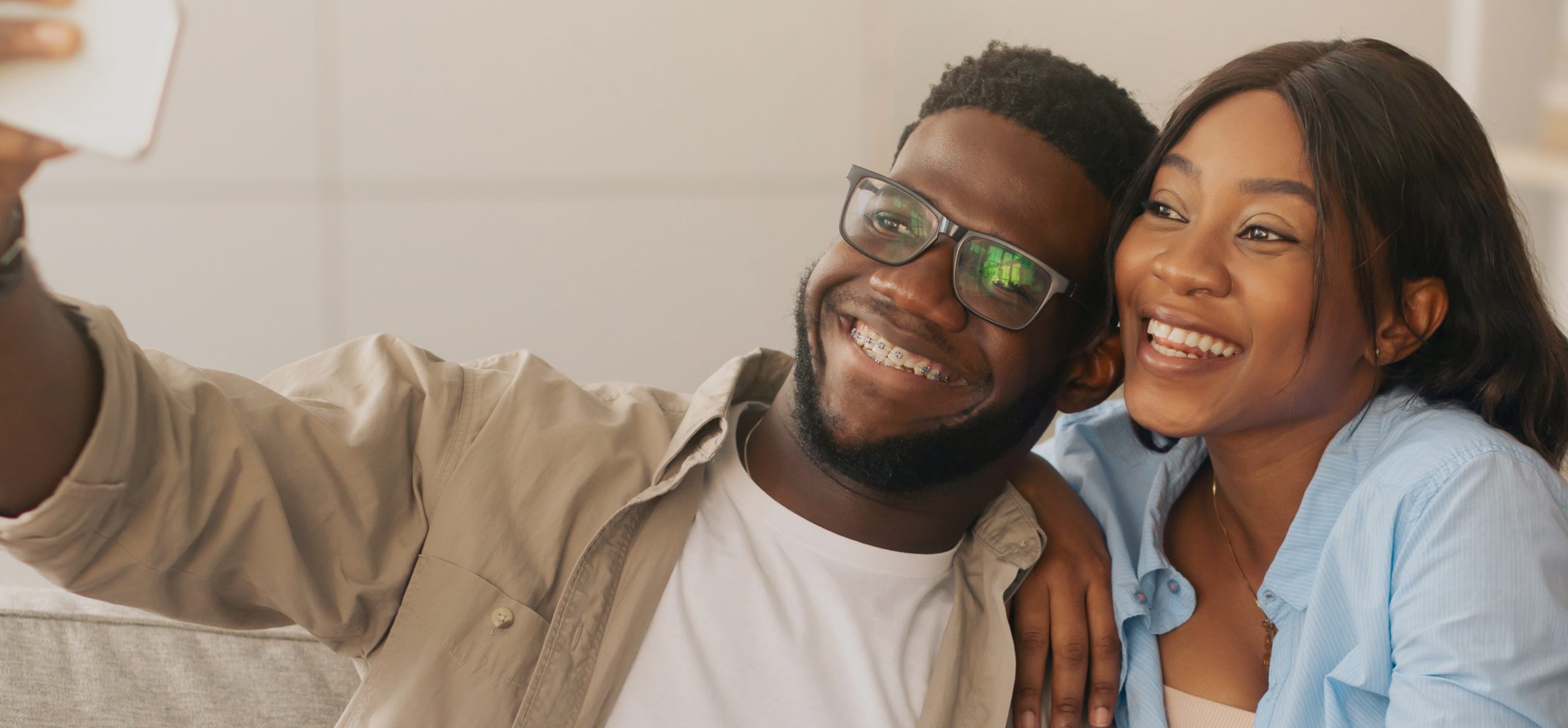 Couple excited about reading the orthodontic blog at Rechtin Jacobs Orthodontics in Crestview Hills KY